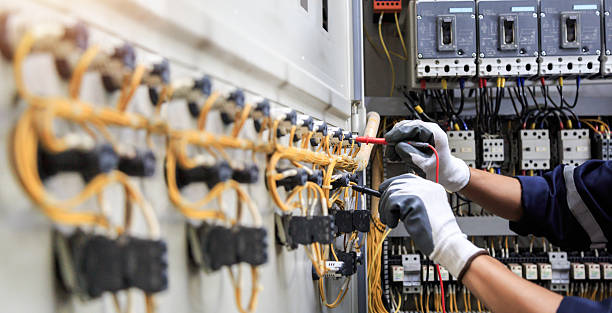 Professional Electrician technician working in Cornelia, GA